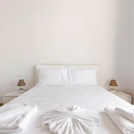 Tesor Luxury, Center * Alba (Piedmont)