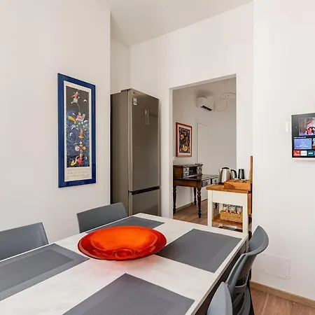 Tesor Luxury, Center Alba (Piedmont)