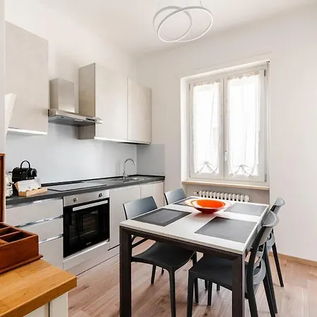 Tesor Luxury, Center * Alba (Piedmont)